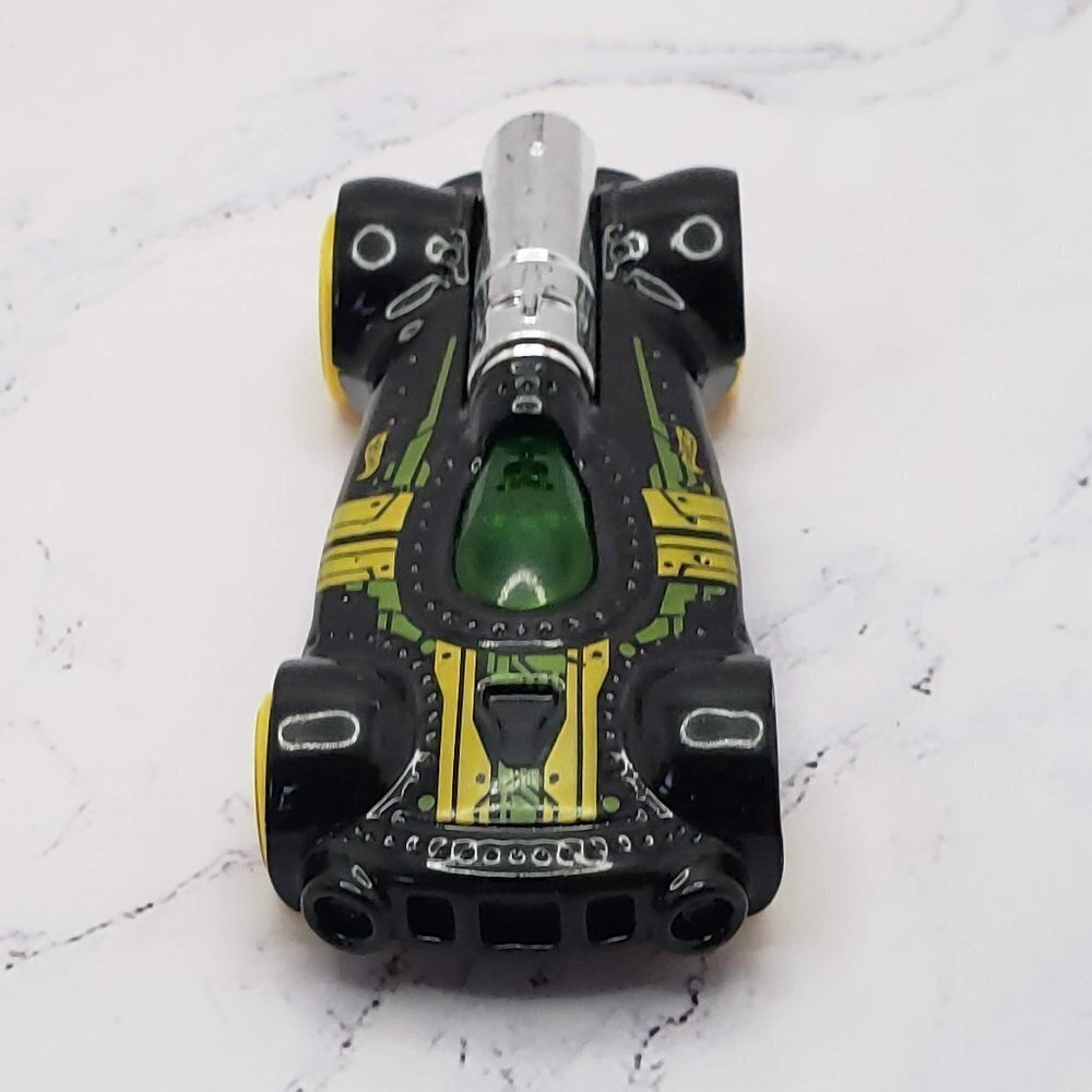 2013 Hot Wheels Imagination Future Fleet Retro Active Black/Green 56/250